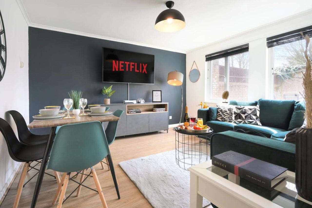 Central Mk House With Free Parking, Fast Wifi, And Smart Tv With Xbox, Sky Tv Packages And Netflix By Yoko Property Milton Keynes Eksteriør billede